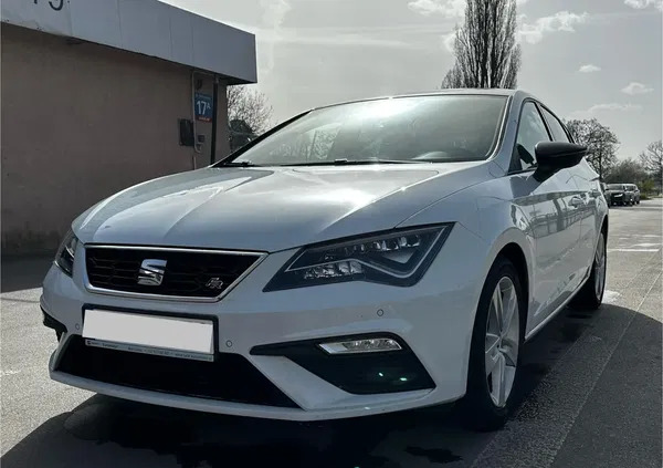 samochody osobowe Seat Leon cena 65000 przebieg: 49777, rok produkcji 2018 z Warszawa